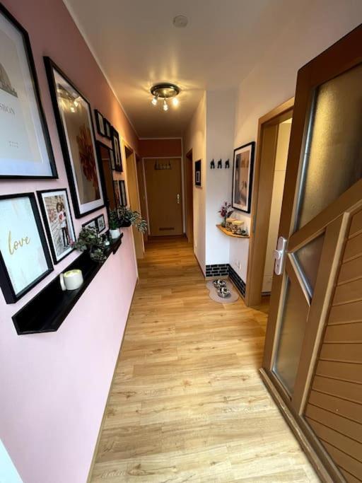 Verl Cozy Wilkipartment Bis 4 Pers - Hund - Netflix - Wlan - Wintergarten - Coffeebar - Popcorn מראה חיצוני תמונה